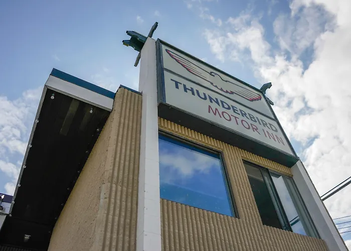Thunderbird Motor Inn Duncan