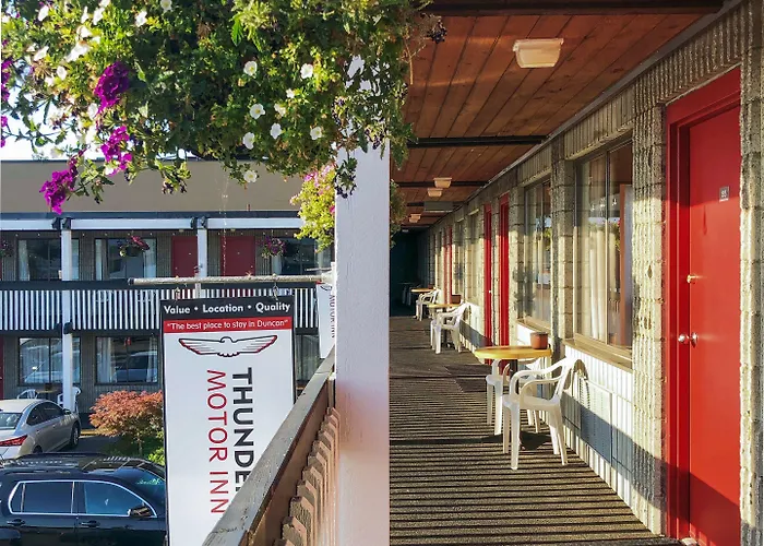Thunderbird Motor Inn Duncan