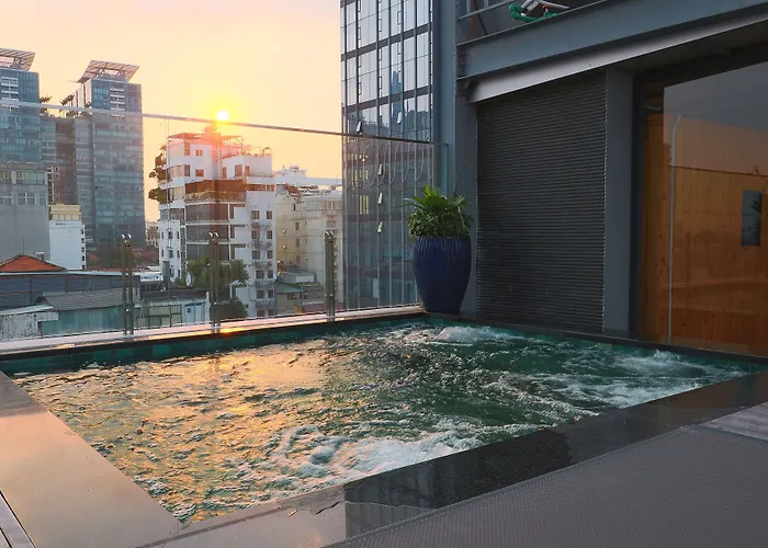 Cherry Central Hotel- Near Opera House Ho Chi Minh City