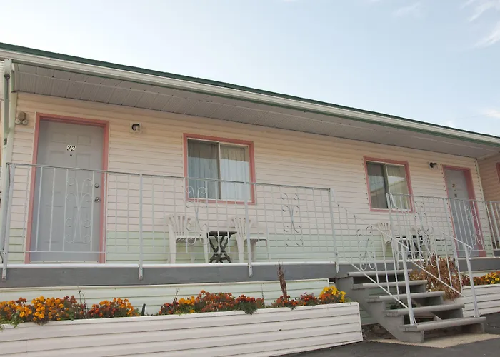 Sunset Motel Creston
