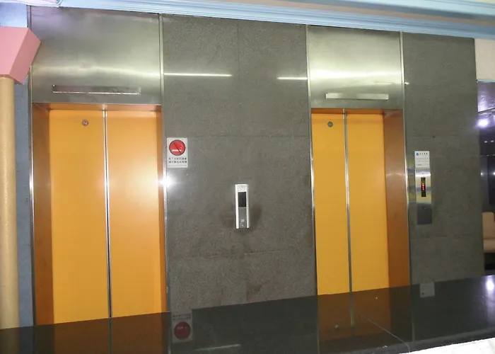 Modern Plaza Hotel Kaohsiung