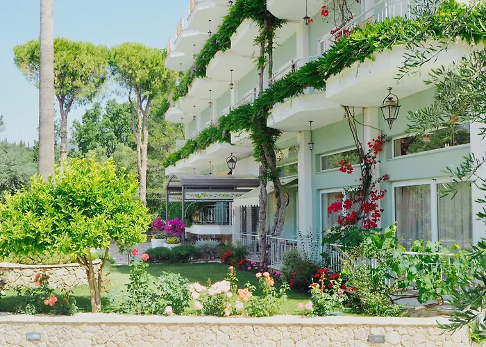 Paloma Blanca Hotel Ýpsos