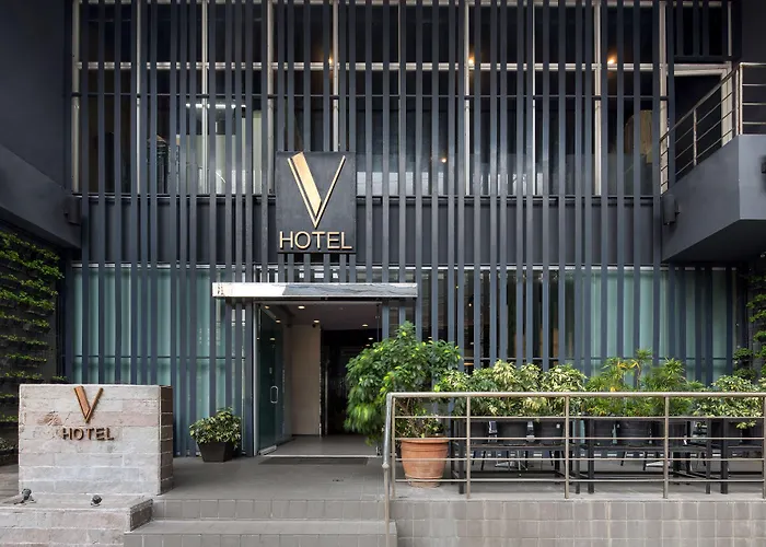 V Hotel Manille