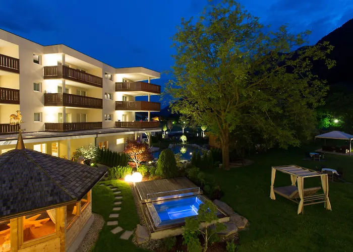Wiesenhof Gardenresort St. Leonhard in Passeier