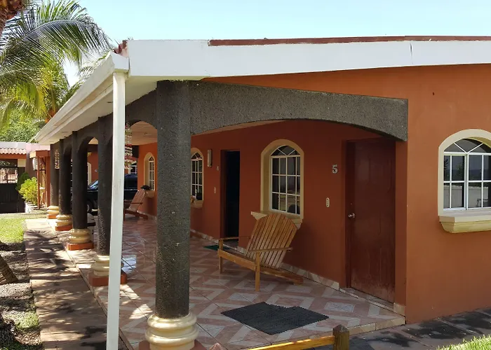 Hotel Miraflores El Cuco