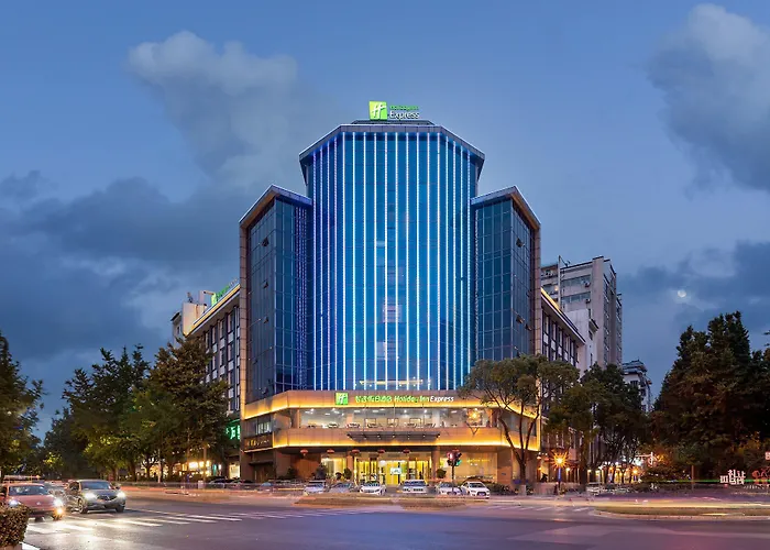 Holiday Inn Express Yangzhou City Center By Ihg