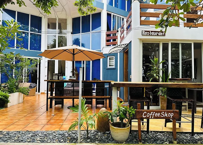 Aissatou Beach Resort Balabag 