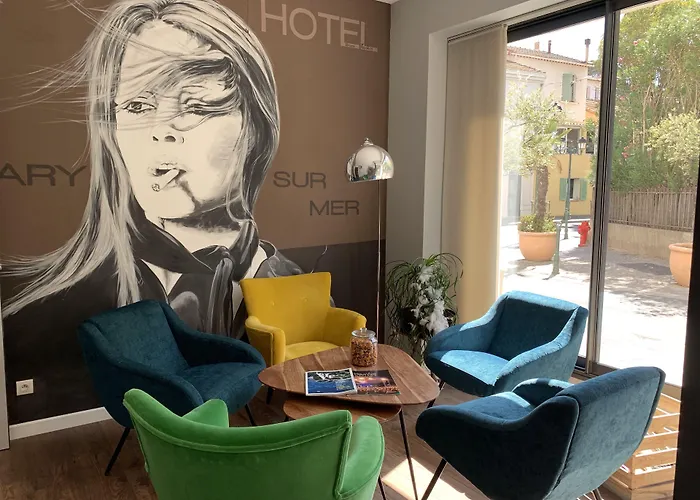 Holidays & Work Hotel Sanary-sur-Mer