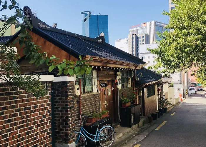 Icos Guesthouse 1 - Female Only Seoul