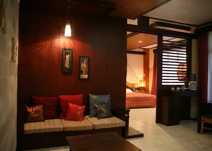 Puri Naga Beachfront Cottages Legian 