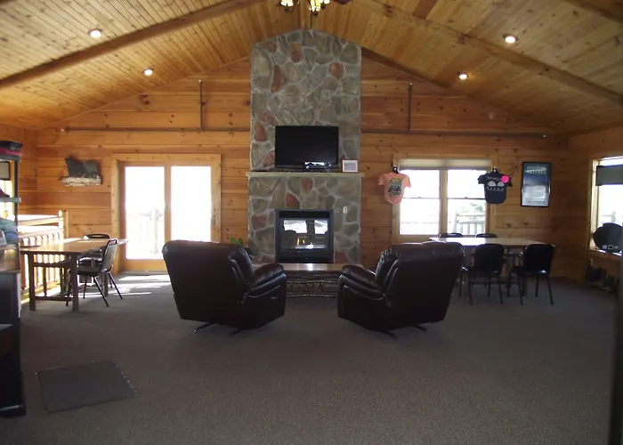 The Lodges At Sunset Village McHenry