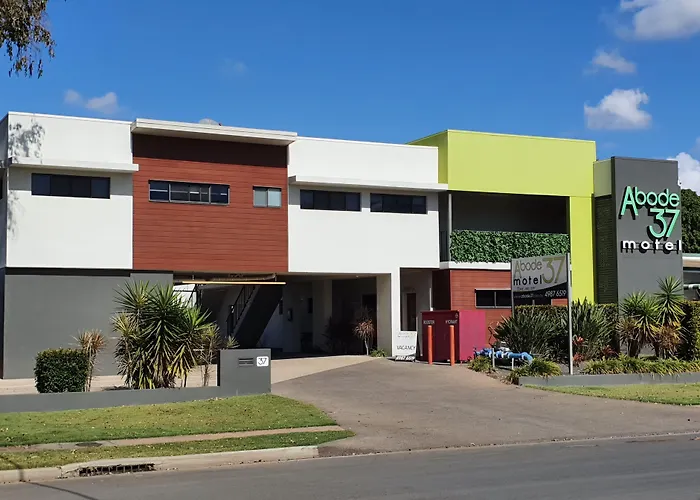 Abode37 Motel Emerald