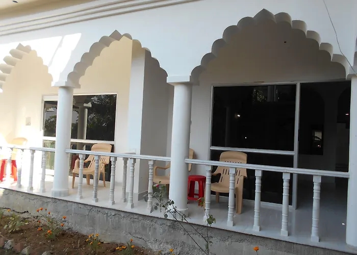 Hotel Isabel Palace Khajuraho