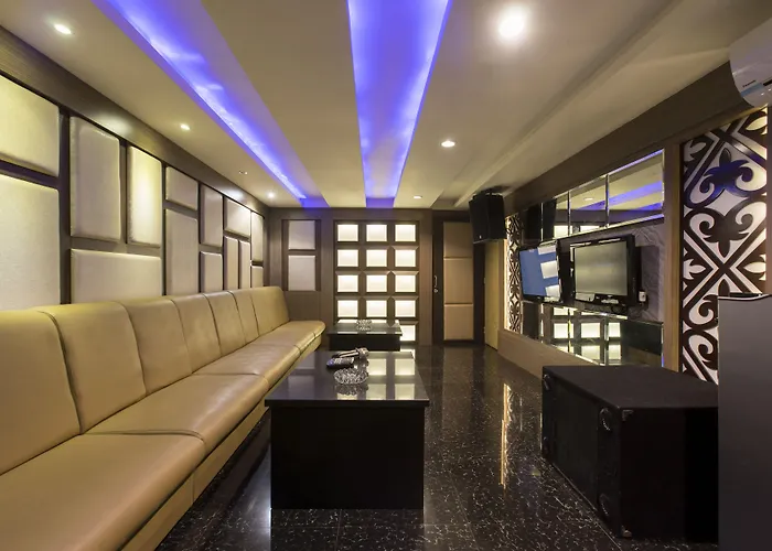 Almadera Hotel Makassar