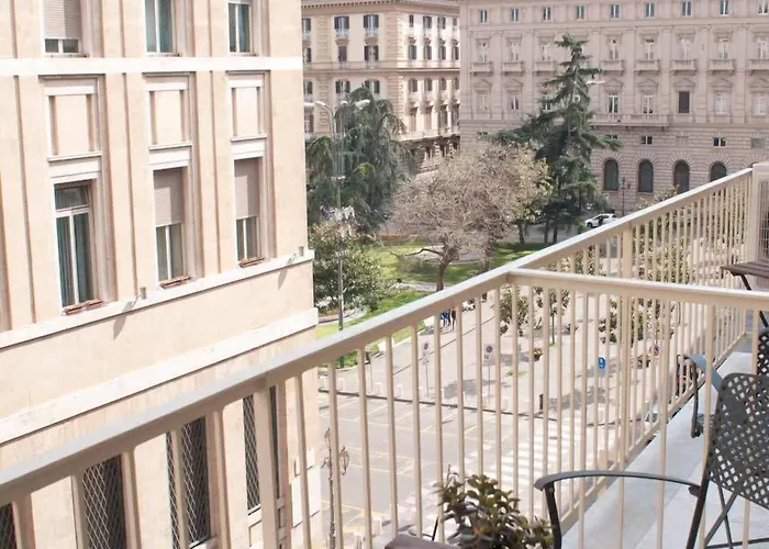 Domus Municipio Hotel Naples
