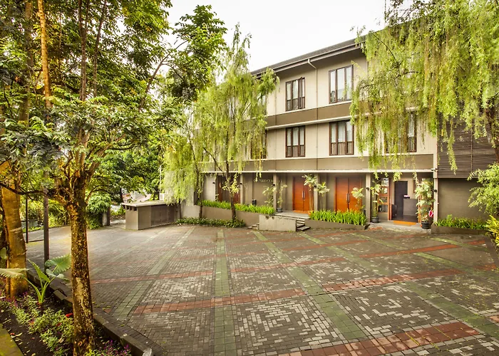 Summer Hills Hotel & Villas Bandung