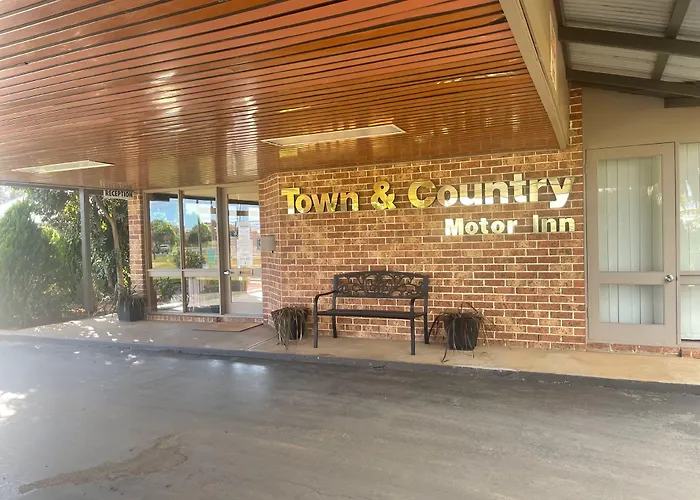 Town & Country Motor Inn Forbes