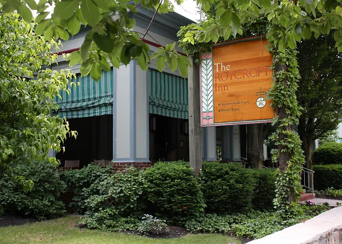 Roycroft Inn East Aurora