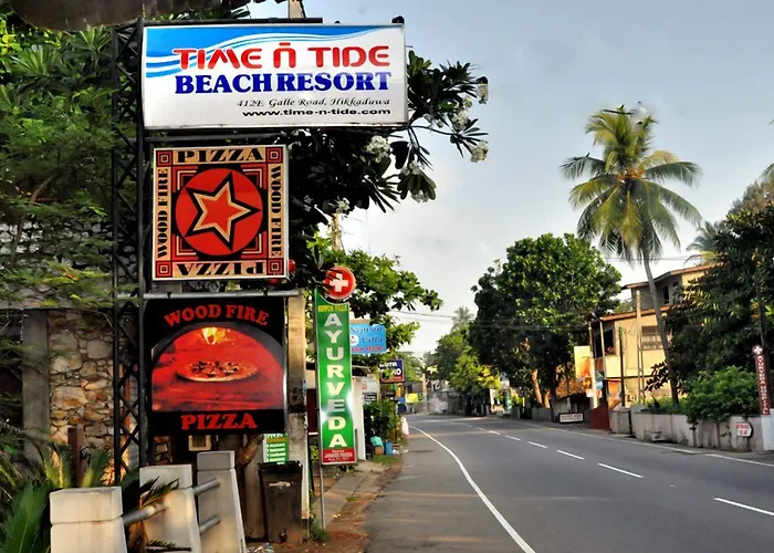 Time N Tide Beach Resort Hikkaduwa