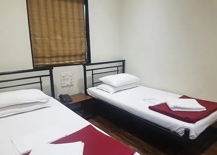 Hotel Kumkum Bombay
