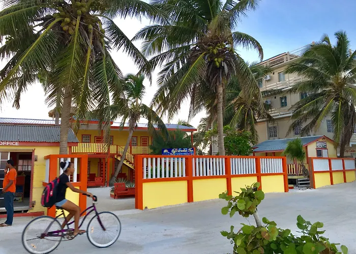 La Isla Resort Caye Caulker