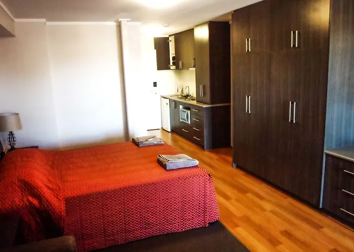 Spinifex Hotel Derby
