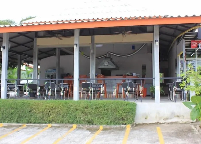 Phuket Muay Thai House Chalong