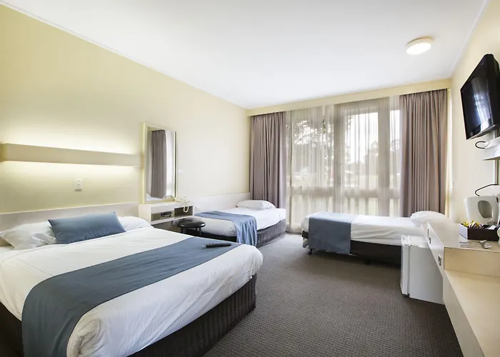 Nightcap At Sandown Park Hotel Noble Park
