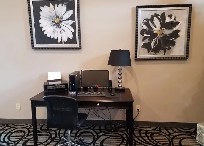 Okoboji Inn & Suites Milford