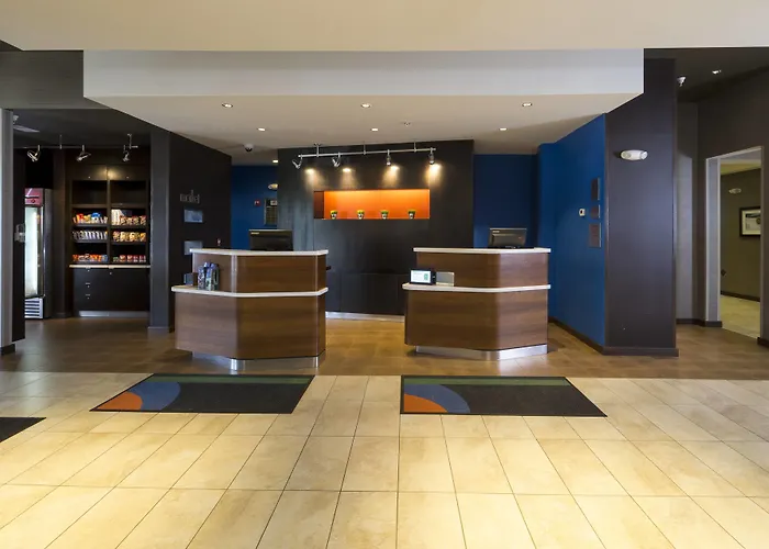 Courtyard By Marriott Battle Creek Hotel