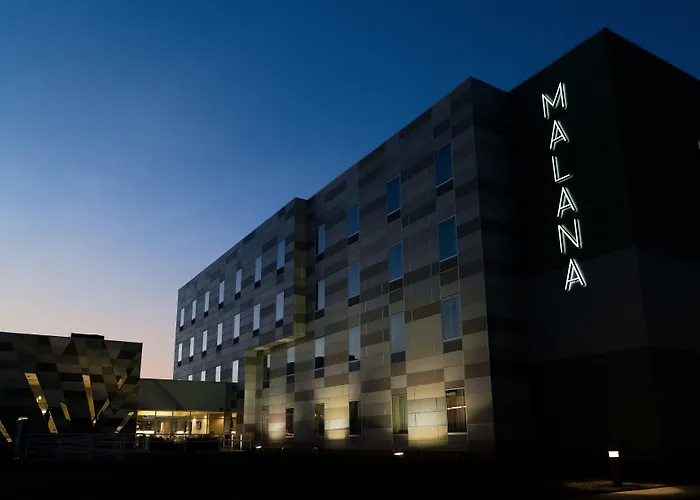 Malana Hotels & Suites Cotulla