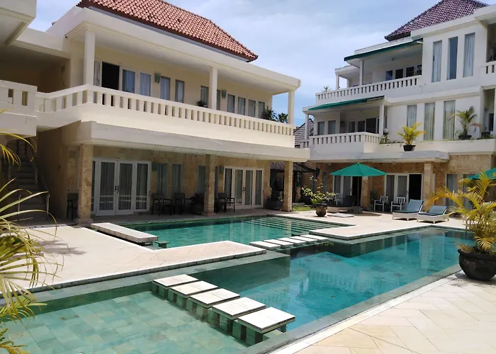 Bali Court Hotel & Apartment Legian 