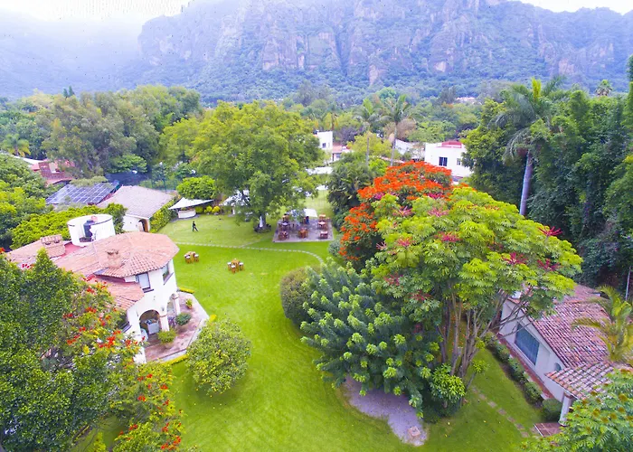 Casa Bugambilia, Un Pequeno Hotel En Tepoztlán