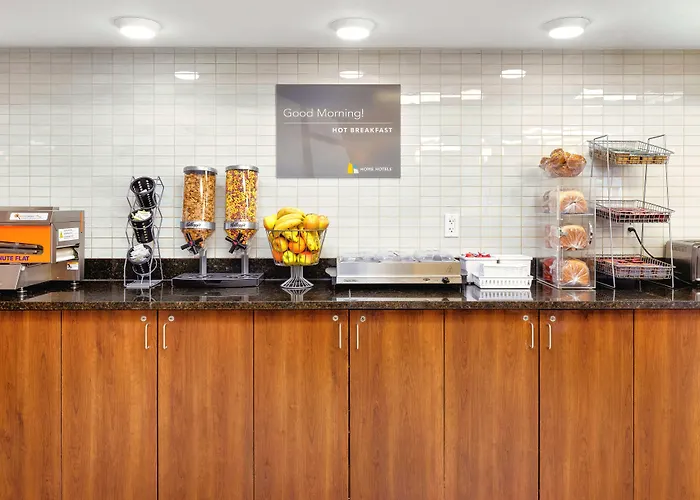 Super 8 By Wyndham Lloydminster Hotel