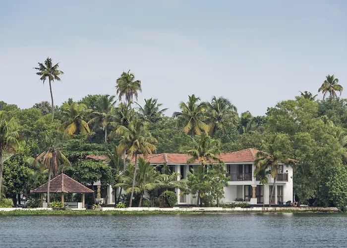 Purity At Lake Vembanad Mararikulam