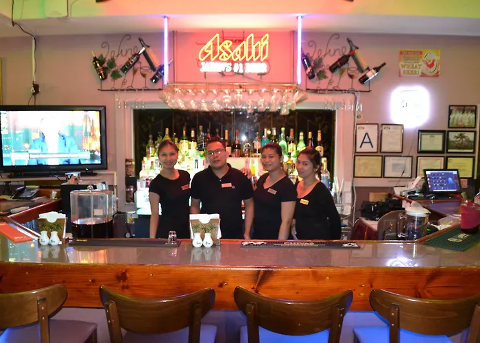 West Plaza Malakal Hotel Koror