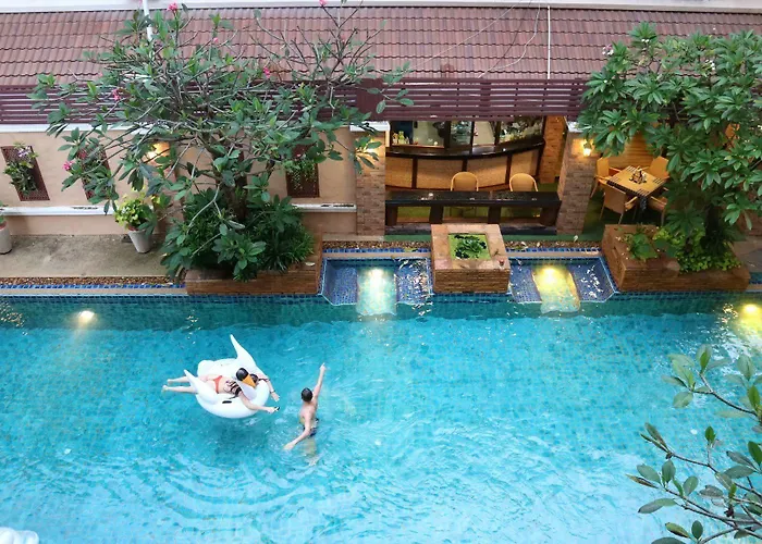 Aiyaree Place Hotel Sha Plus Jomtien Beach