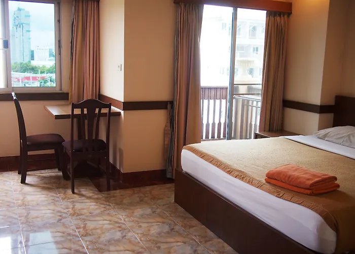 Navin Mansion 3 Otel Pattaya