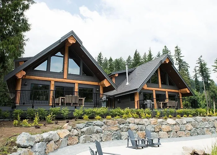 Rowena'S Inn On The River Harrison Mills