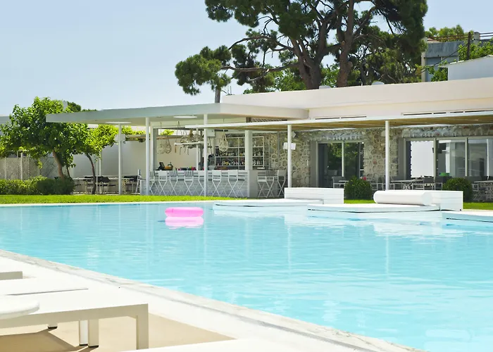 Marathon Beach Resort Néa Mákri