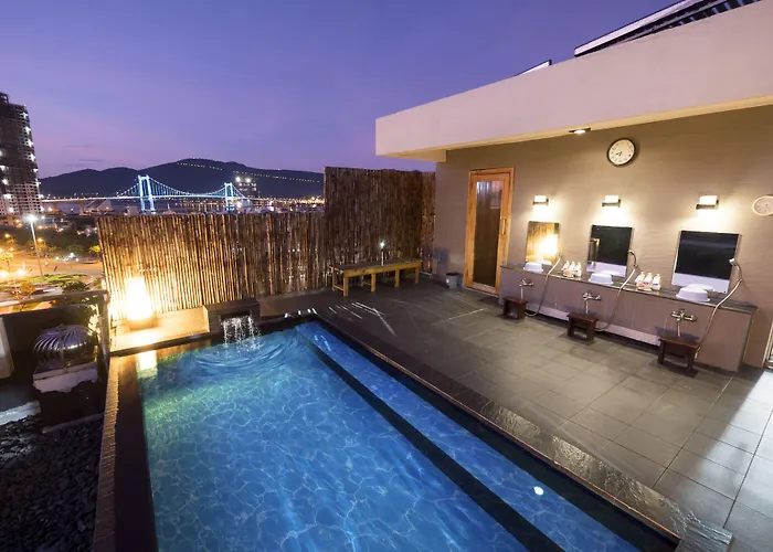 Azumaya Hotel Danang