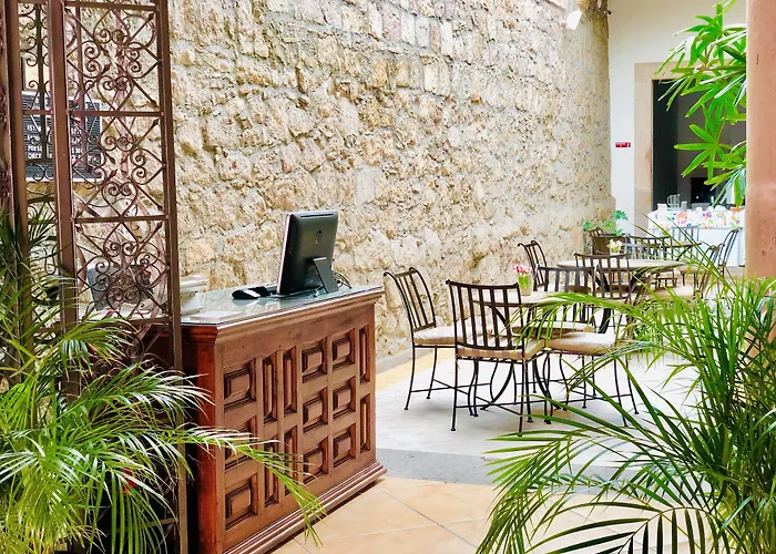 Hotel Expres By Hosting House Morelia