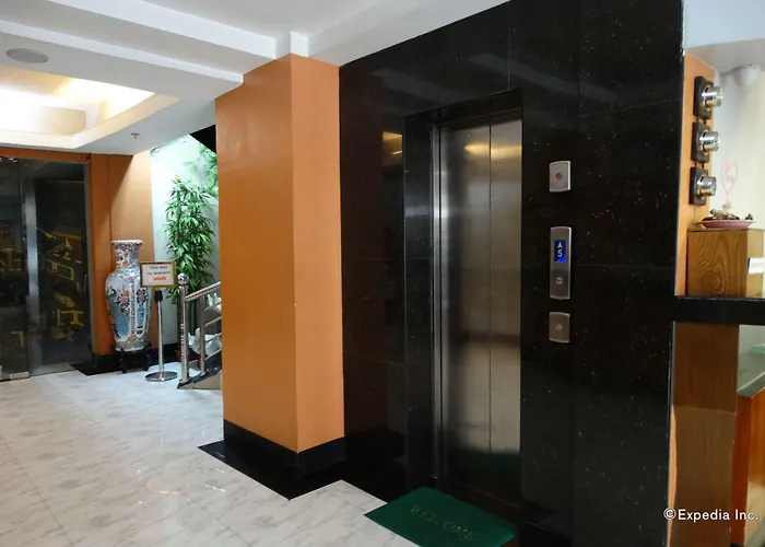 Silver Oaks Suites & Hotel Manille