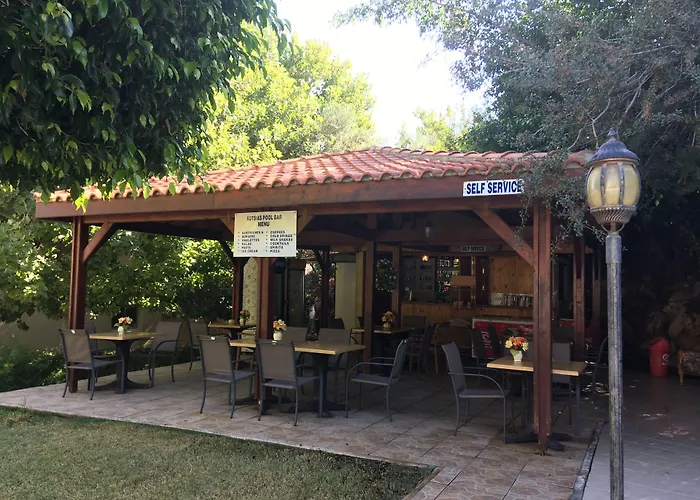 Kotzias Beach Apartments Pissouri