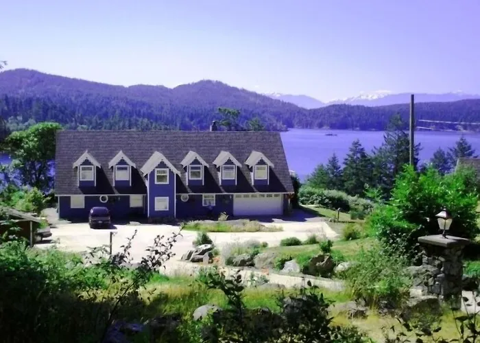 Moonlit Cove B&B Sooke