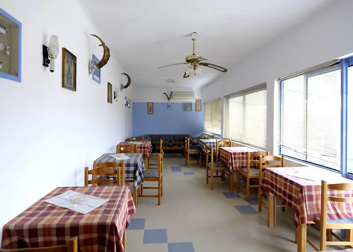 Corali Hotel Adamantas
