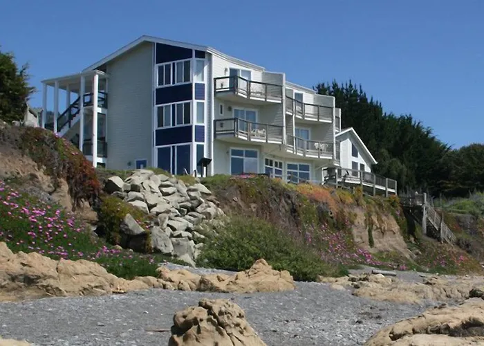 The Oceanfront Inn Shelter Cove