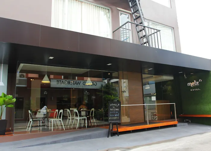Metz Pratunam Bangkok