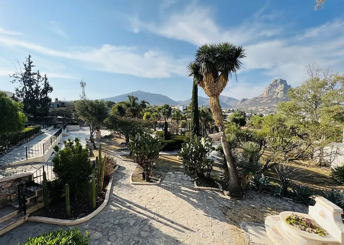 Hotel Parador Vernal Bernal