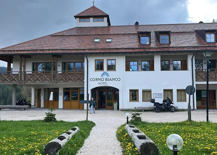 Hotel Corno Bianco Deutschnofen